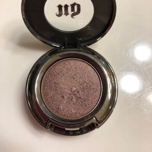 Urban Decay single eyeshadow Roach